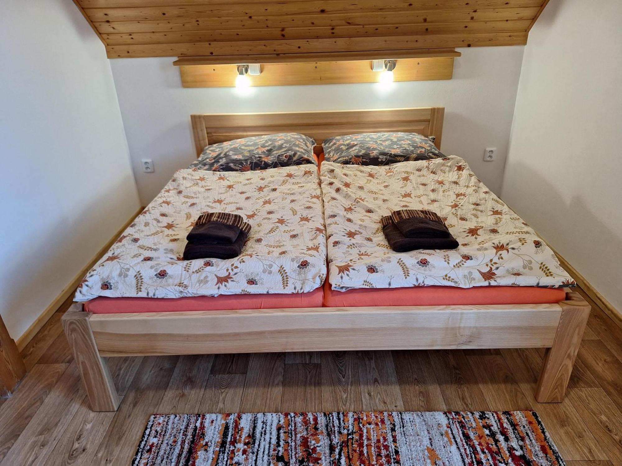 Apartmany Ester Рокитнице над Ийзероу Екстериор снимка