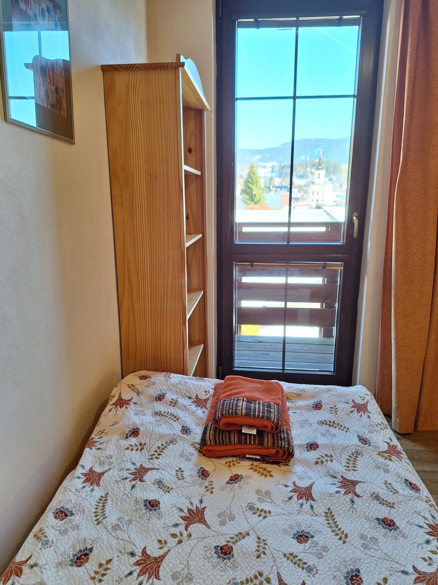 Apartmany Ester Рокитнице над Ийзероу Екстериор снимка