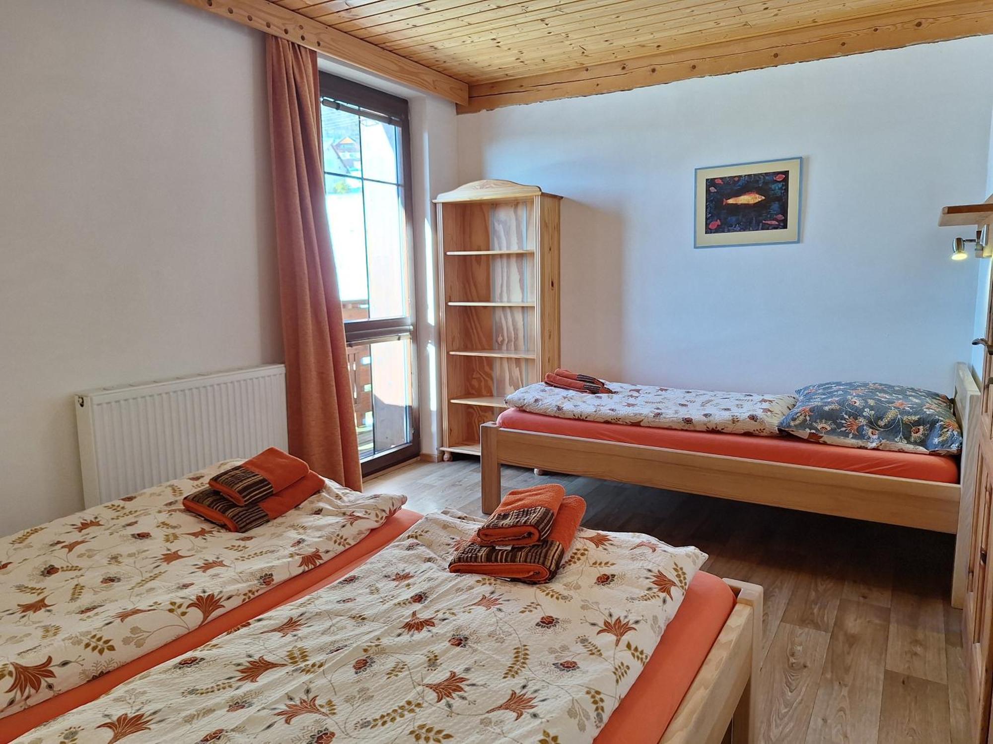 Apartmany Ester Рокитнице над Ийзероу Екстериор снимка