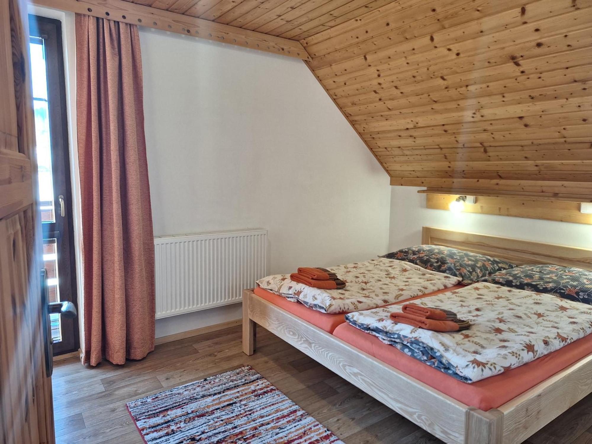 Apartmany Ester Рокитнице над Ийзероу Екстериор снимка