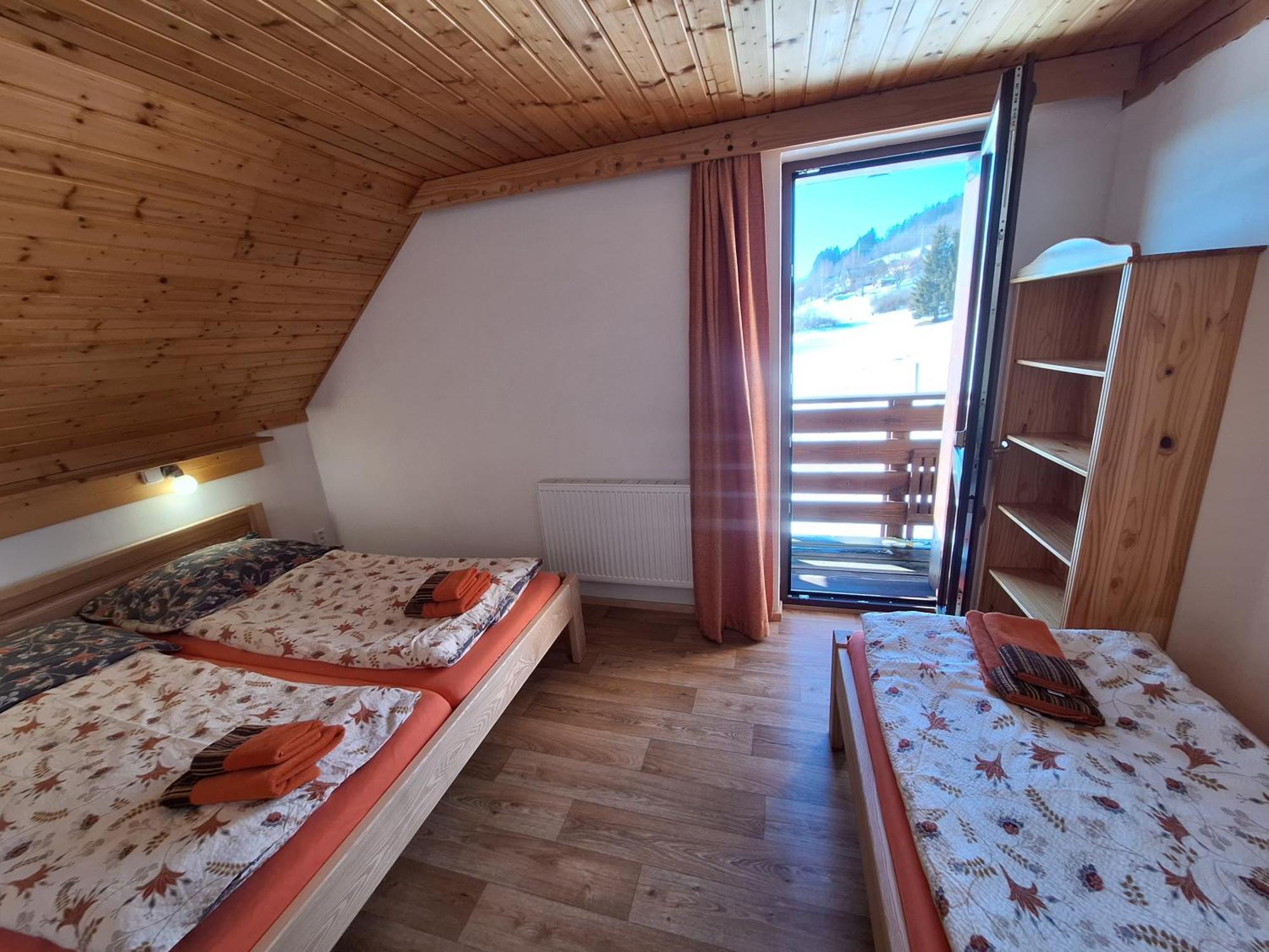 Apartmany Ester Рокитнице над Ийзероу Екстериор снимка
