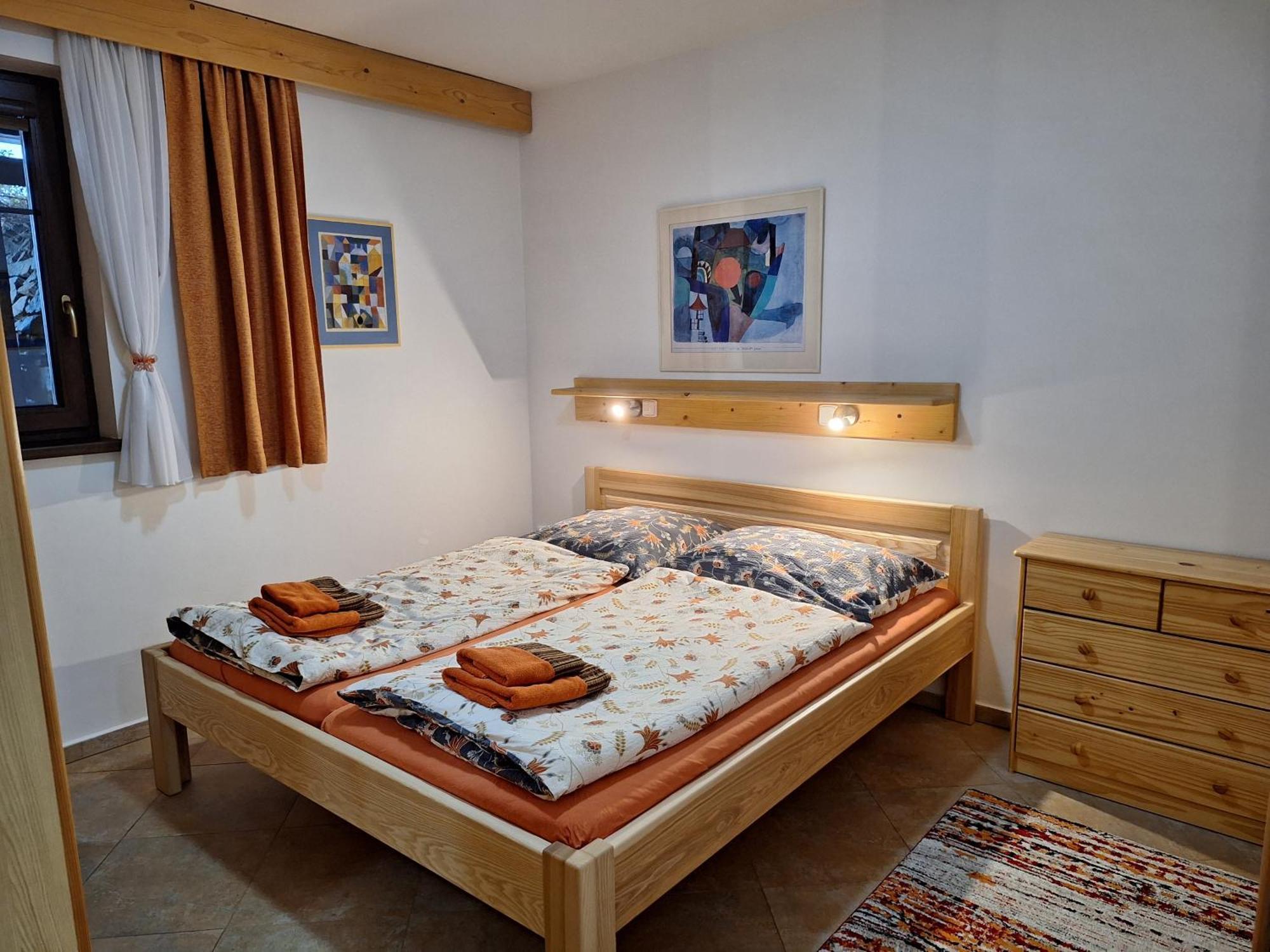 Apartmany Ester Рокитнице над Ийзероу Екстериор снимка